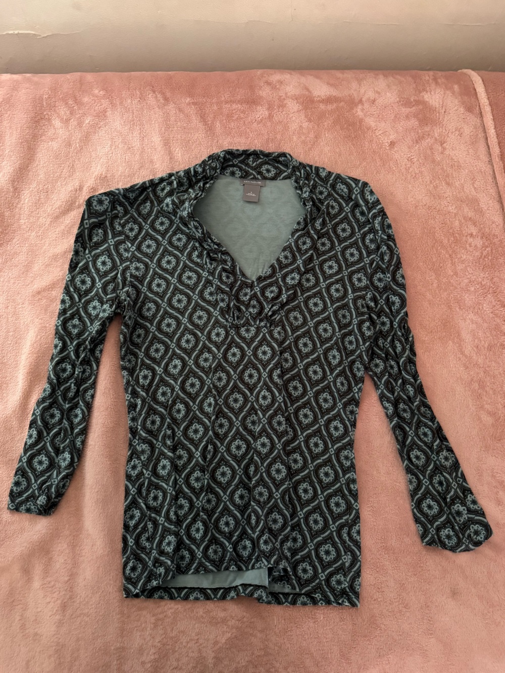 Ann Taylor Long-Sleeve Geometric Print Shirt in Black and Teal